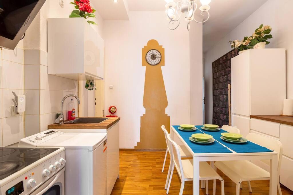Old Town Kazimierz Shine After Party 4 Indipendent Bedrooms Apartment 2 Bathrooms * Kraków